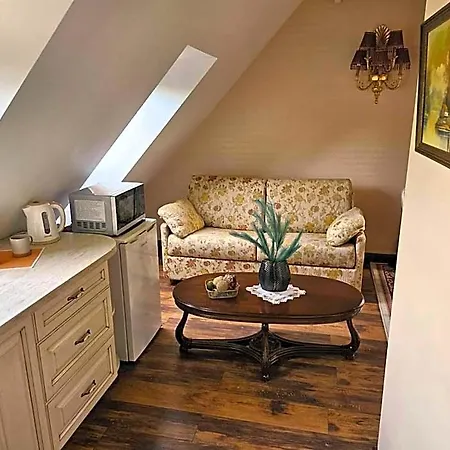 Mazoji Apartamentai *